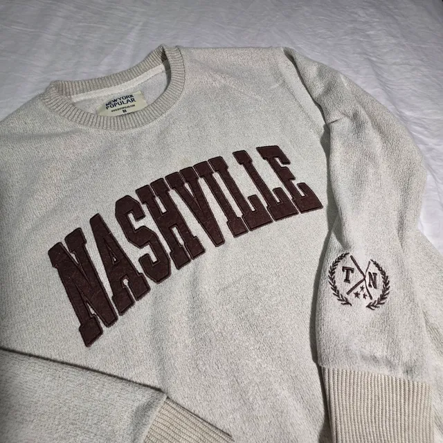 New York Popular Nashville Sweatshirt Size M Grey Brown Applique