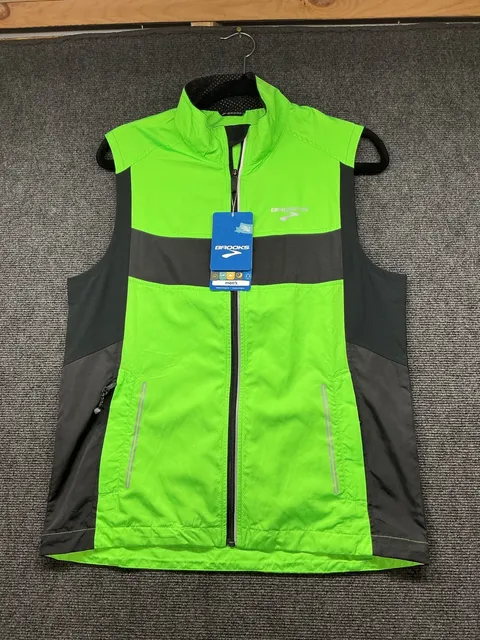Brooks Running Vest Green Black Full Zip Men's New With Tags