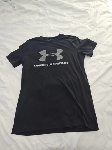 Under Armour T-Shirt Size S Black Heatgear Logo Short Sleeve