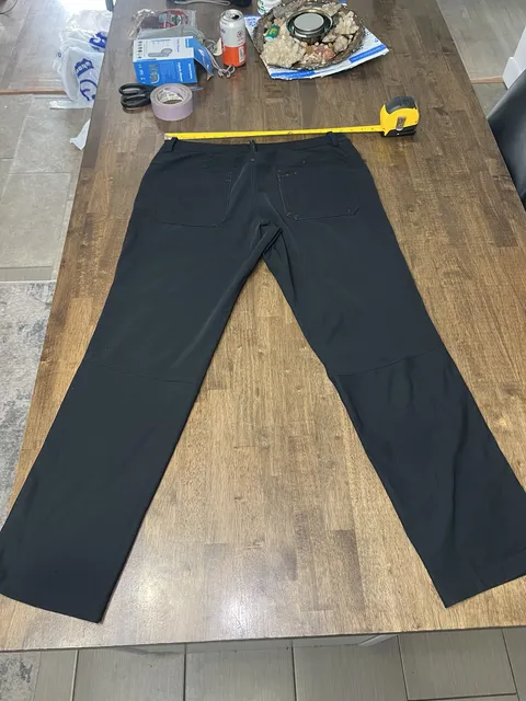 Lululemon ABC Pants 36x31 Black Stretch Tech Fabric Casual Trousers