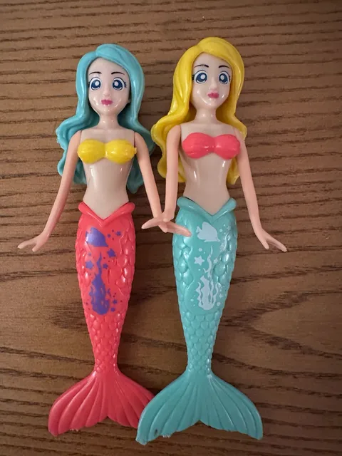 Banzai Plastic Mermaid Action Figures Set Of 2