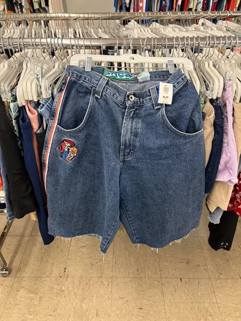 JNCO Mags Girlie Stuff Size 11 Denim Shorts Blue Skater Jorts Baggy Y2K