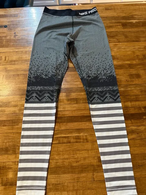 Nike Pro Printed Leggings Sz Med (q1)