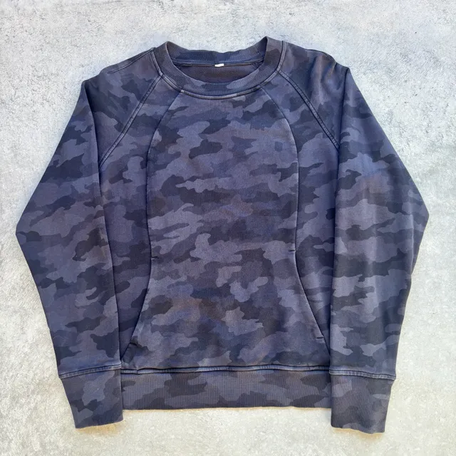 2020 Lululemon Camo Scuba Crewneck Sweatshirt Size 12