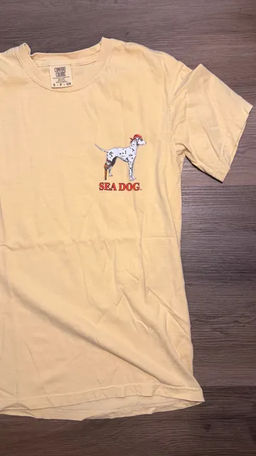 Comfort Colors Sea Dog T-Shirt Size S Yellow Graphic