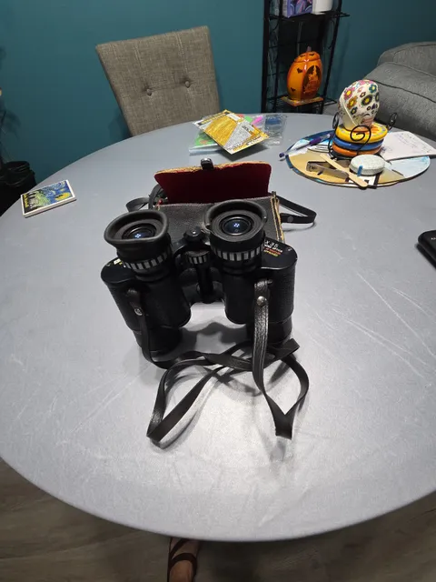 Empire Binoculars Model No.218 7x35 Lightweight With Case