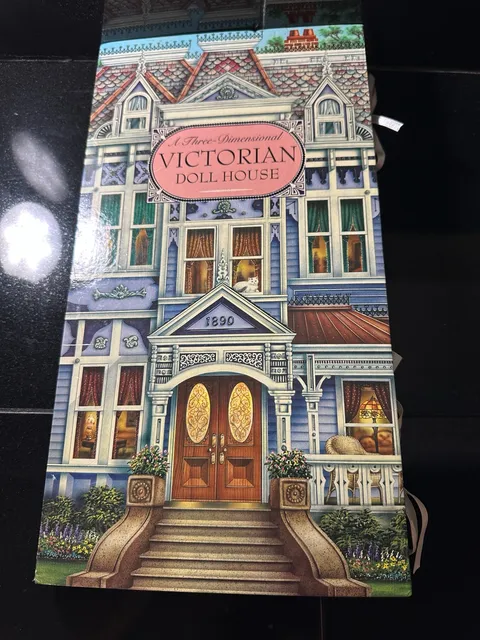 A Three-Dimensional Victorian Doll House 1998 Pop-Up Book
