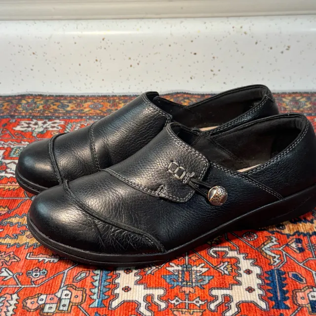 Clarks Ashland Lane Q Size 8W Black Leather Slip-On Shoes