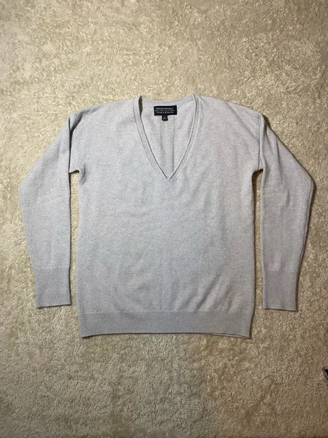 Banana Republic V-Neck Sweater Size S Gray Cashmere Yarn By Todd & Duncan