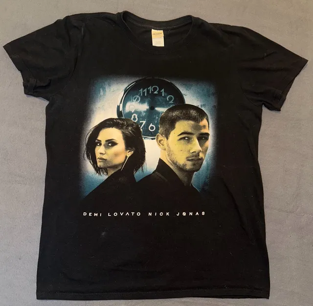 Gildan Demi Lovato Nick Jonas 2016 Tour T-Shirt Size M Black