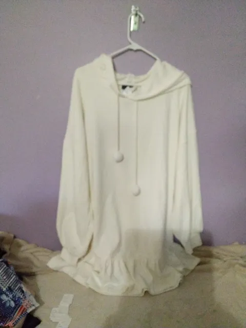 Very J Hoodie Size L White Long Sleeve Pom Pom Sweatshirt Dress