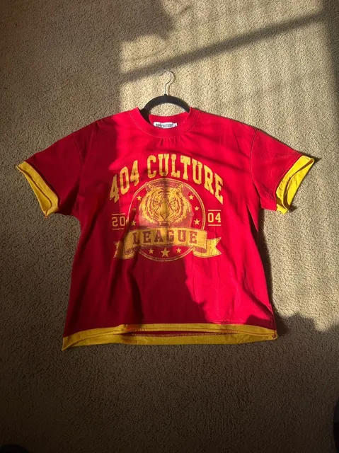 Instagram brand 404 Culture Tiger League Graphic Ringer Tee Size M Red Yellow