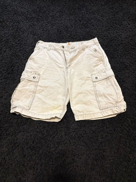 Carhartt relaxed fit cream cargo shorts
Size Men’s 32
Dm for measurements
Send offers
#workwear #utility #carrhart