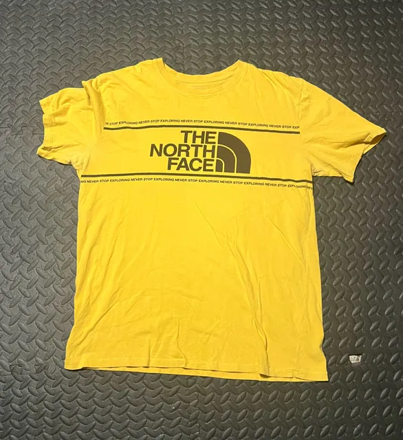 The North Face T-Shirt Size L Yellow Logo Cotton