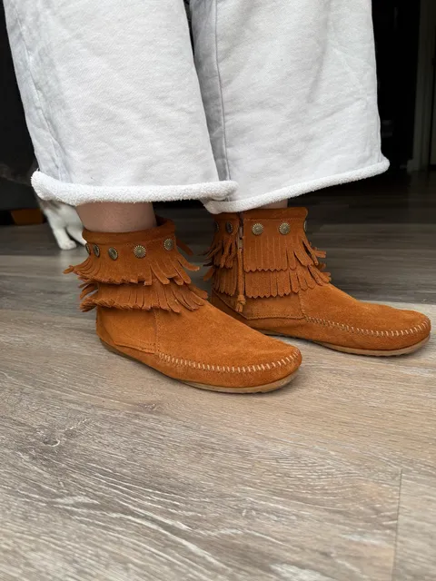 Minnetonka Brown Double Fringe Side Zip Brown Soft Suede Ankle Boot Size 8