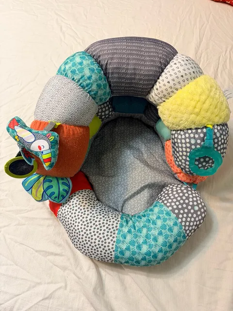 Infantino Sit Me Up Floor Seat Tummy Time Support