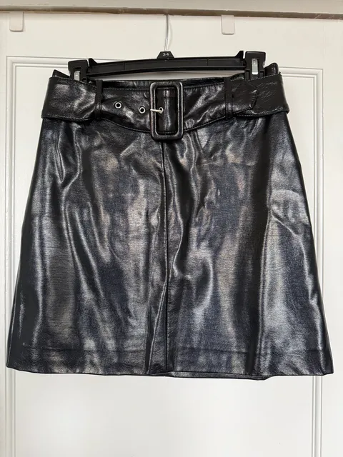 Nine West Faux Leather Mini Skirt Size 2 Black Belted