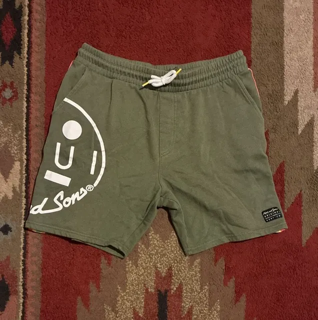 Maui and Sons Sweat Shorts Size L Green Logo Surf Co