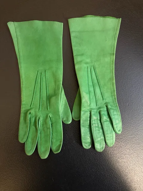 Vintage Green Leather Gloves