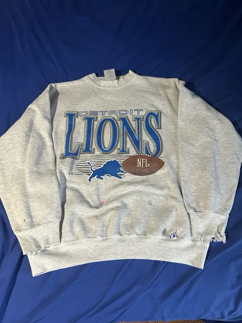 Vintage Detroit Lions NFL Sweatshirt Grey Large Thrashed