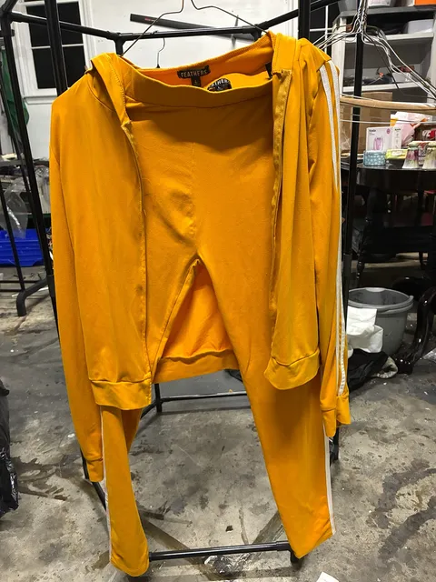Feathers Tracksuit Size L Yellow 2-Piece Hoodie Set
