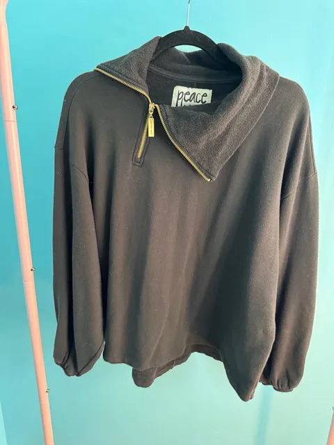 Peace Love World Quarter Zip Sweatshirt Size M Black