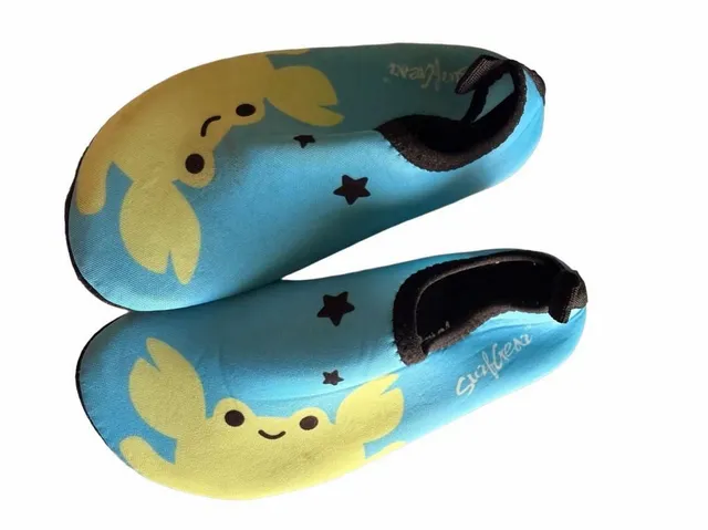 Surfears Water Shoes Size 10 Blue Crab