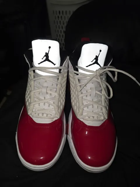 Jordan Maxin 200 White Gym Red CD6107-106 Shoes Sneakers Basketball