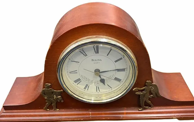 Bulova Quartz Mantel Clock Wooden Desk Shelf Clock