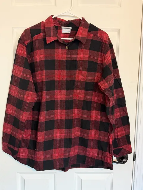 Columbia Sportswear Company Flannel Shirt XL Red Black Plaid Long Sleeve