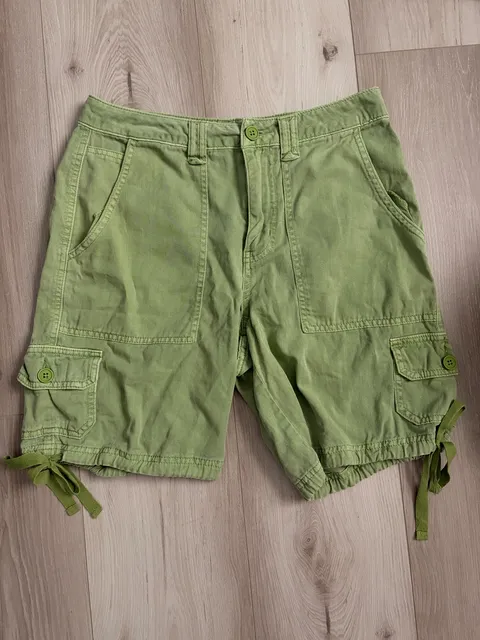 Forever 21 Cargo Shorts Size M Green