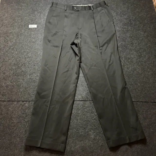 Perry Ellis Portfolio Dress Pants 34x30 Black Pleated Polyester