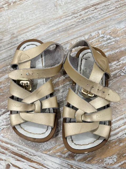 Salt Water Sandals Gold Leather Sandals Size 7 Toddler