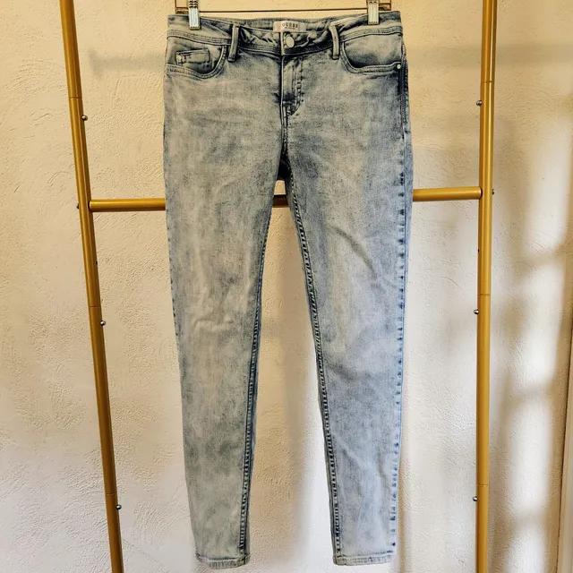 Guess Low Rise Skinny Jeans Size 15 Light Wash Acid Wash Denim