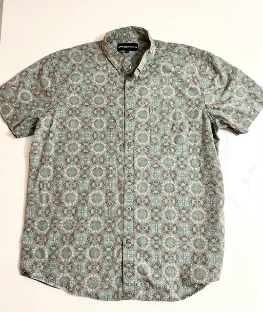 MOLOKAI SURF CO Men's Brown BOHO Print Short Sleeve Shirt Size Medium NWT