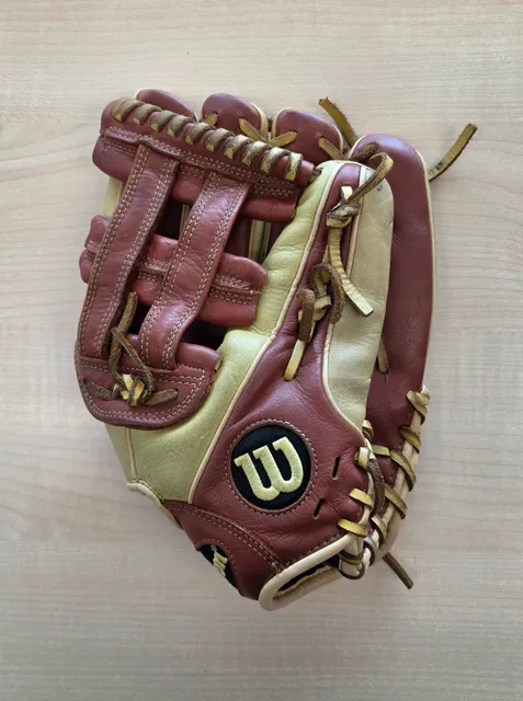 Vibtage Wilson A500 Size 12 Right Hand Throw 515