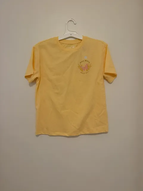 Dolly Parton Nashville In Concert Graphic T-Shirt MD M (8) Yellow
