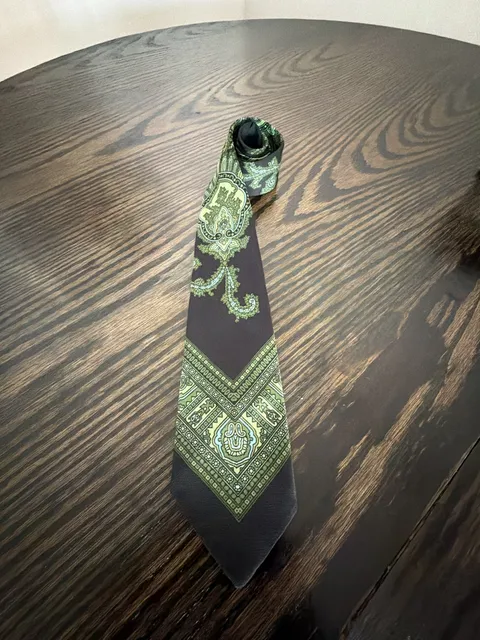 St Michael Vintage Paisley Necktie Green Black Polyester
