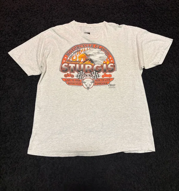 Vintage Y2K 2003 Sturgis Biker Graphic T-Shirt Gray
Size Mens XL 🕶️
Measurements are listed 👓
Send offers📲📲
#Vintage #Y2K #Sturgis #Motorcycles