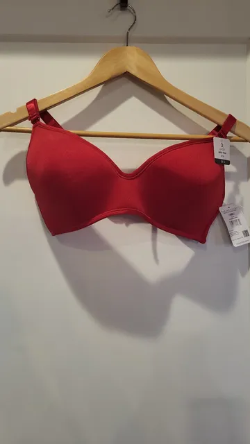 NWT René Rofé  Soft Comfort Wire-Free Lightly Padded Bra  Red Size 36D