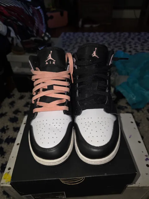 Air Jordan 1 Mid SE "Zen Master" (Bleached Coral/Amethyst Wave)