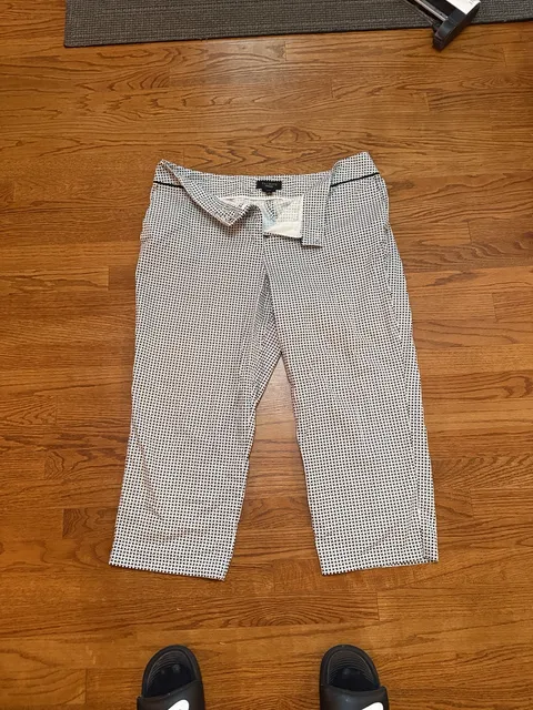 Talbots Pants Size 18 Black White Print Cropped