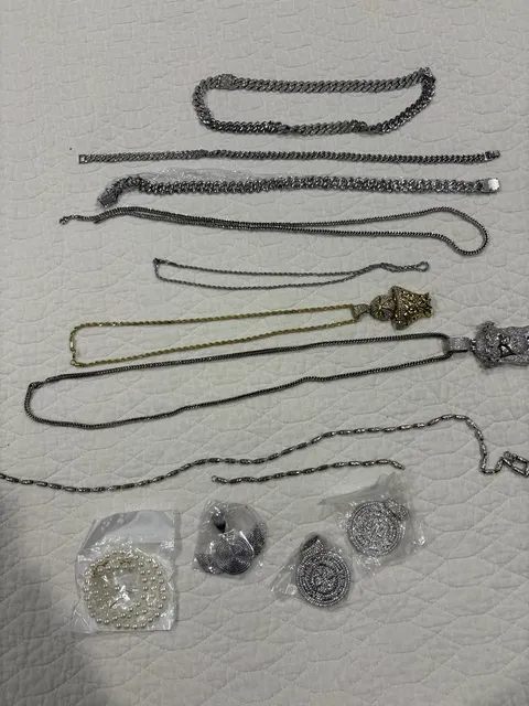 Costume Jewelry Lot Men’s Iced Out Chains Pendants Bracelets Silver Gold Tone