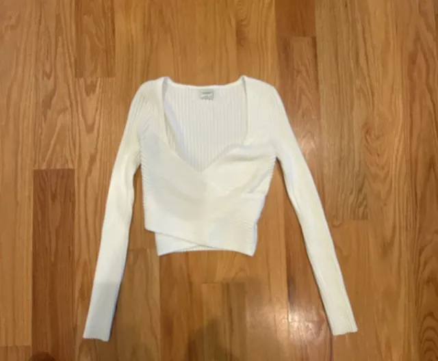 Abercrombie & Fitch Wrap Sweater Size XS White Long Sleeve Cropped Ribbed