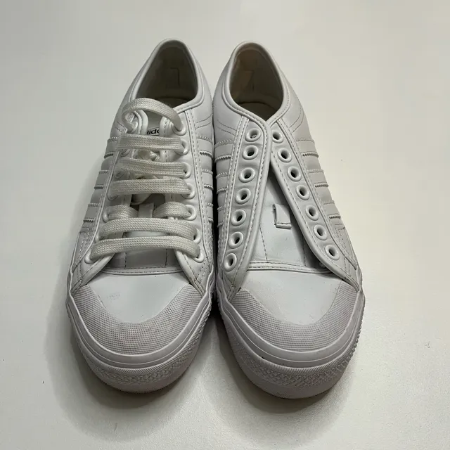 Adidas Nizza Platform Size 8 White Leather Sneakers