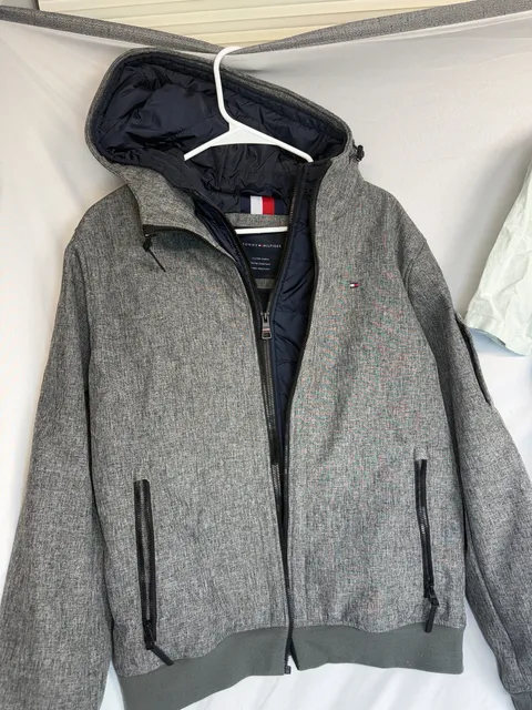 Tommy Hilfiger 3-Layer Hooded Jacket Size M Gray Water Resistant