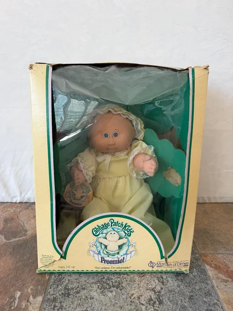 Vintage 1983 Coleco Cabbage Patch Kids Preemie Doll in Box