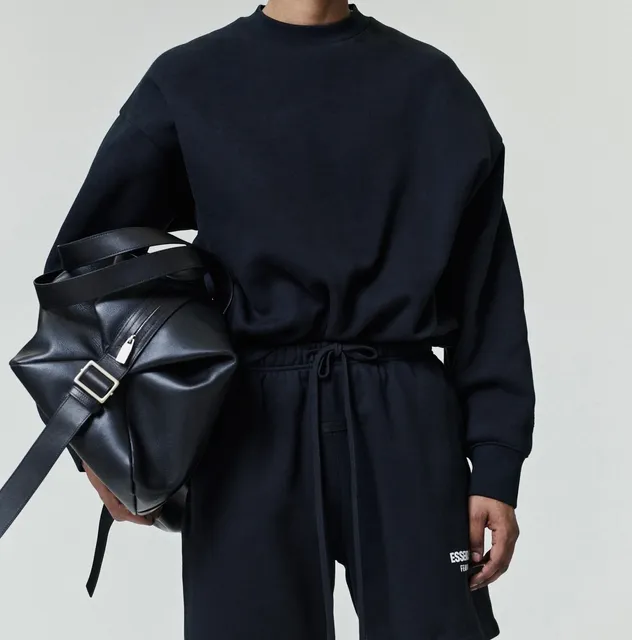 Fear Of God Essentials Mock Neck Sweatshirt Black size Medium