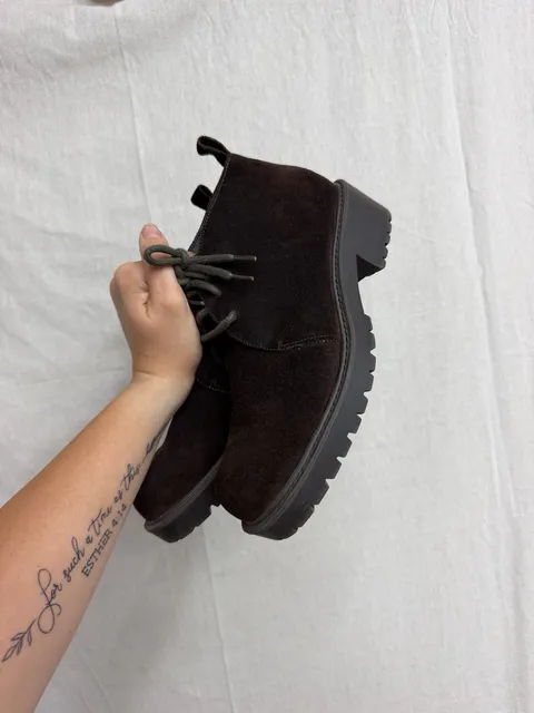 DIBA Brown Suede Platform Chukka Boots Size 9