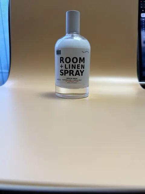 DedCool Mochi Milk Room + Linen Spray 3.5 Fl Oz